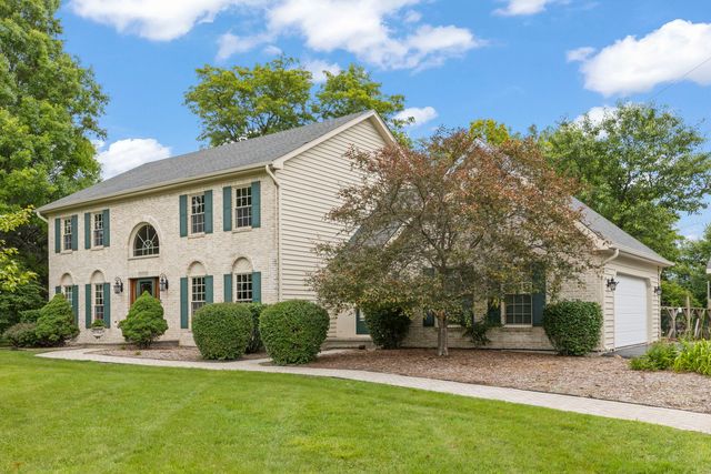 8S765 Singletree Lane, Naperville, IL 60565