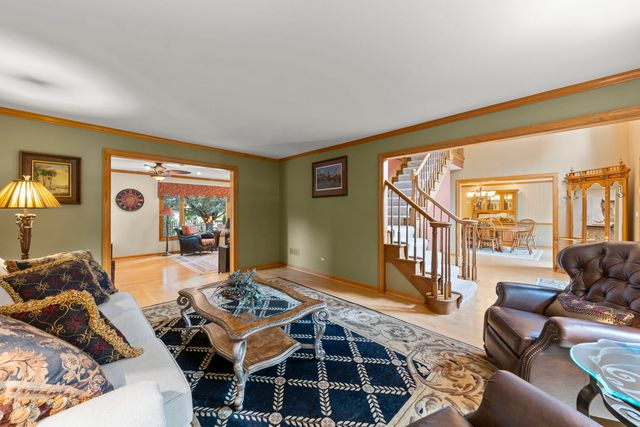 8S765 Singletree Lane, Naperville, IL 60565