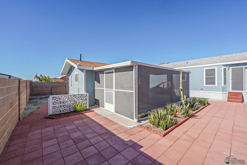 10430 S Summer Ave, Yuma, AZ 85367