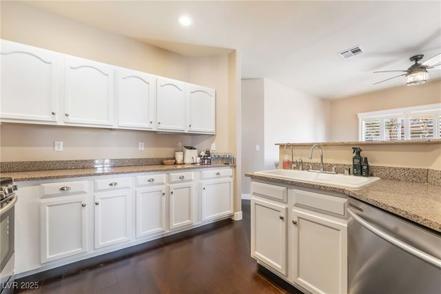 2050 West Warm Springs Road 4323, Henderson, NV 89014