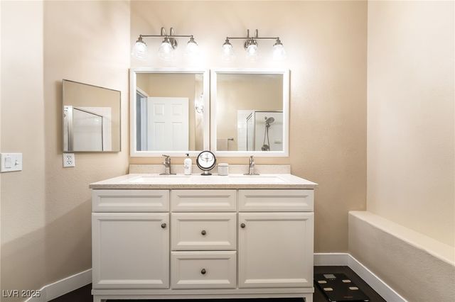 2050 West Warm Springs Road 4323, Henderson, NV 89014