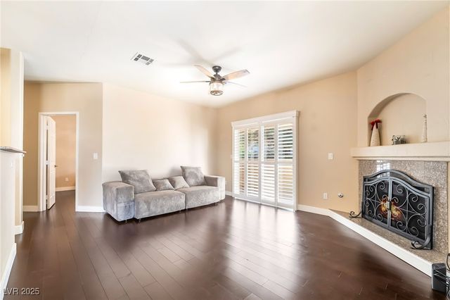 2050 West Warm Springs Road 4323, Henderson, NV 89014