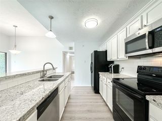 8051 Bay Branch Drive 131, The Woodlands, TX 77382