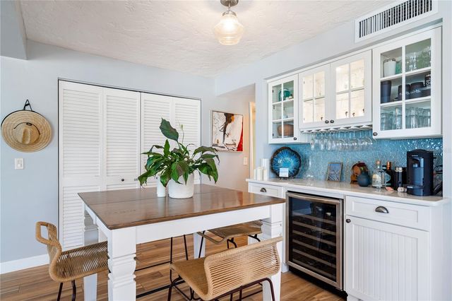 555 GULF WAY 6S, St Pete Beach, FL 33706