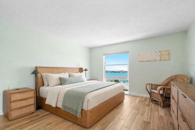 555 GULF WAY 6S, St Pete Beach, FL 33706