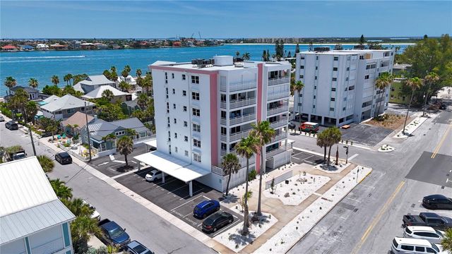 555 GULF WAY 6S, St Pete Beach, FL 33706