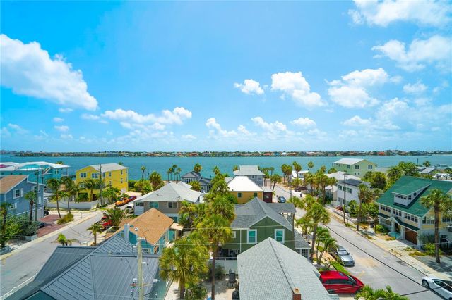 555 GULF WAY 6S, St Pete Beach, FL 33706