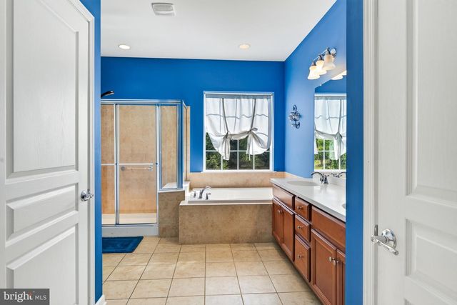 443 HALLMAN CT, Downingtown, PA 19335