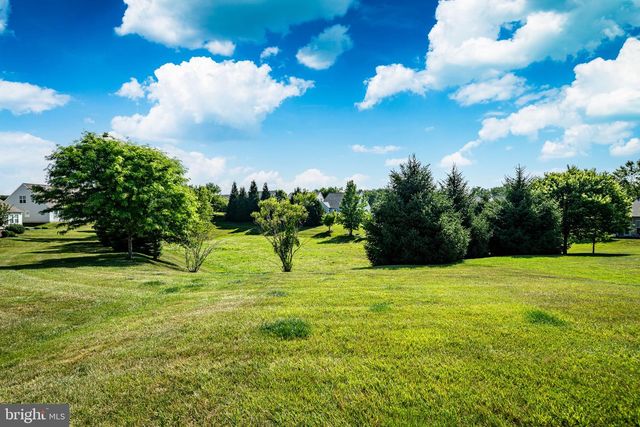 443 HALLMAN CT, Downingtown, PA 19335