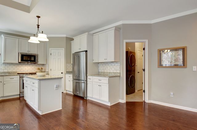 201 Crimson Way, Peachtree City, GA 30269