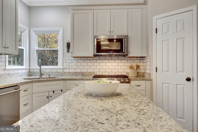 201 Crimson Way, Peachtree City, GA 30269