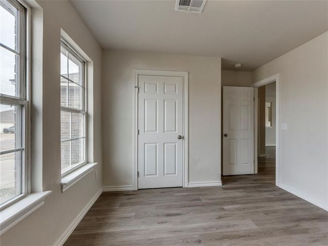 11112 NW 99th Street, Yukon, OK 73099