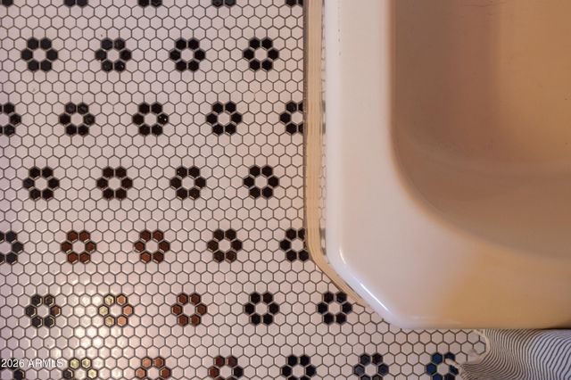 530 W WILSHIRE Drive, Phoenix, AZ 85003