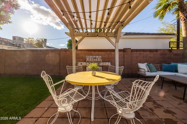 530 W WILSHIRE Drive, Phoenix, AZ 85003