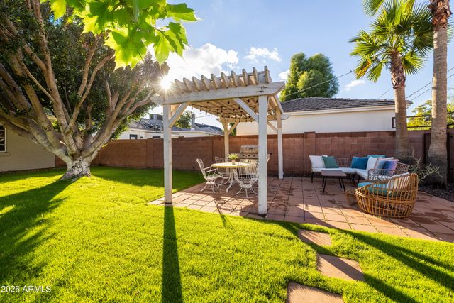 530 W WILSHIRE Drive, Phoenix, AZ 85003