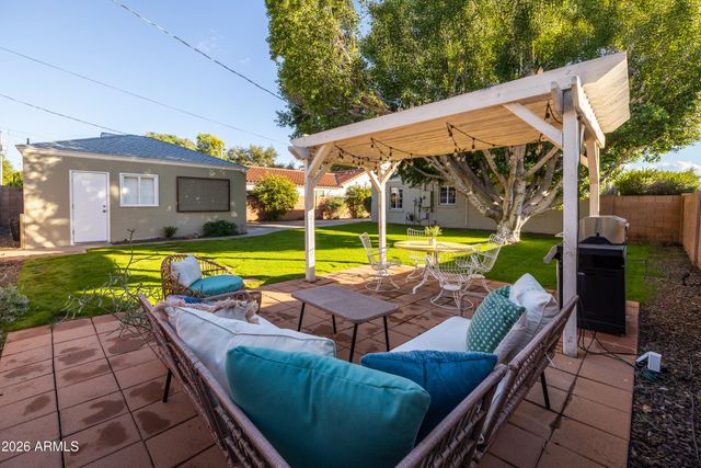 530 W WILSHIRE Drive, Phoenix, AZ 85003