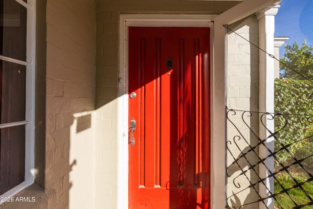 530 W WILSHIRE Drive, Phoenix, AZ 85003