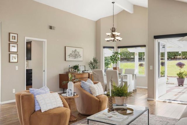 4980 Delos Way, Oceanside, CA 92056
