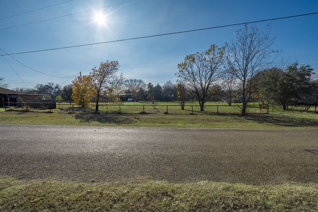 2644 Shadow Ridge Drive, Burleson, TX 76028