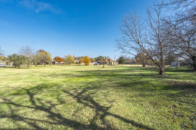 2644 Shadow Ridge Drive, Burleson, TX 76028