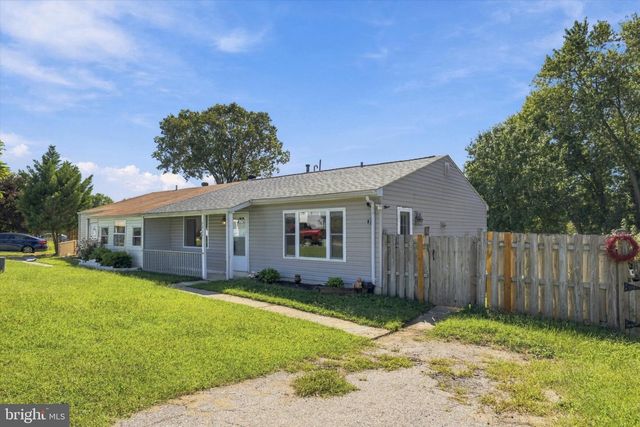 7704 QUEENS PARK RD, Pasadena, MD 21122