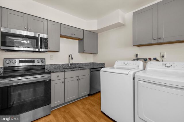 7704 QUEENS PARK RD, Pasadena, MD 21122