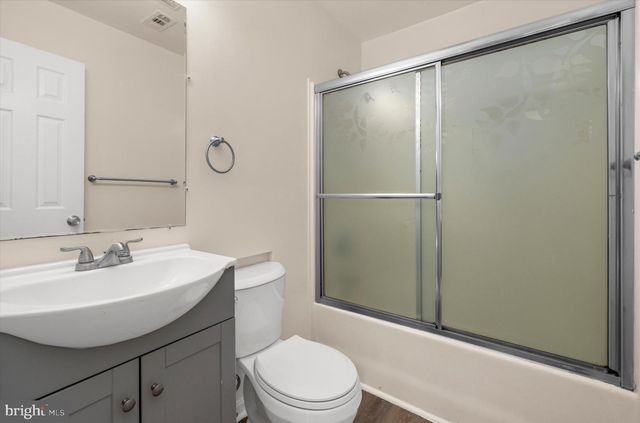 7704 QUEENS PARK RD, Pasadena, MD 21122