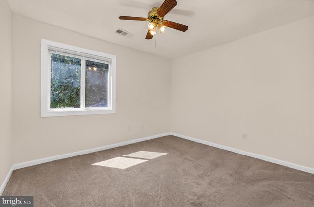 7704 QUEENS PARK RD, Pasadena, MD 21122