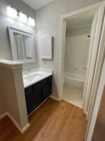 3615 Leafield DR A, Austin, TX 78749