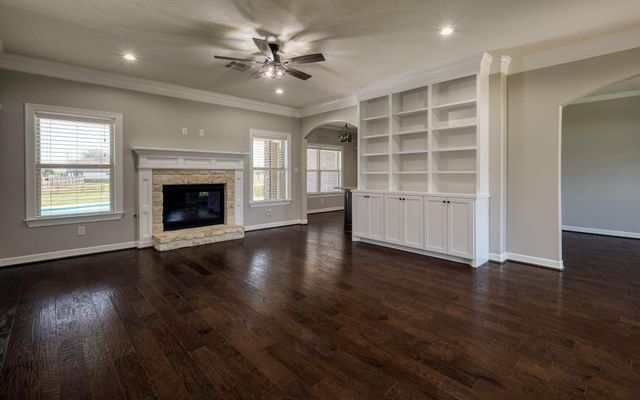 2688 Settlers Way Drive, Sealy, TX 77474
