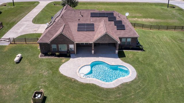 2688 Settlers Way Drive, Sealy, TX 77474
