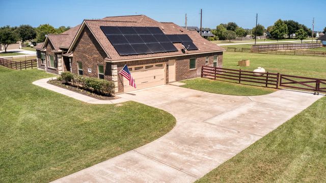 2688 Settlers Way Drive, Sealy, TX 77474