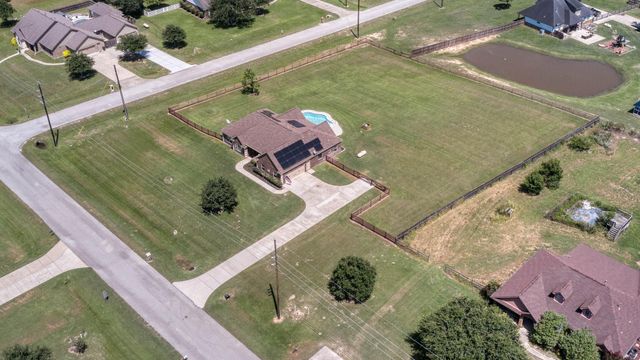 2688 Settlers Way Drive, Sealy, TX 77474
