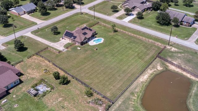 2688 Settlers Way Drive, Sealy, TX 77474