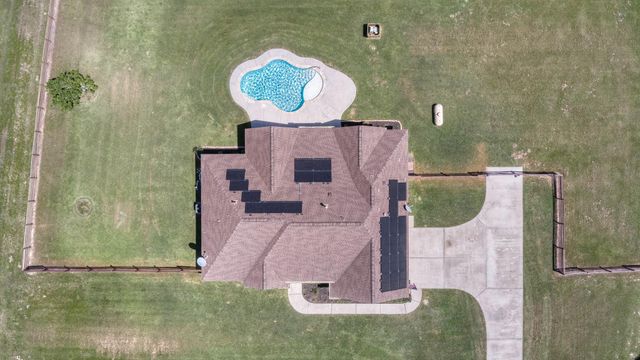 2688 Settlers Way Drive, Sealy, TX 77474
