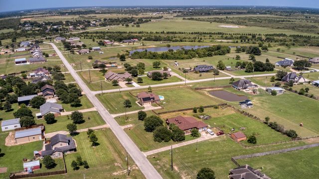 2688 Settlers Way Drive, Sealy, TX 77474