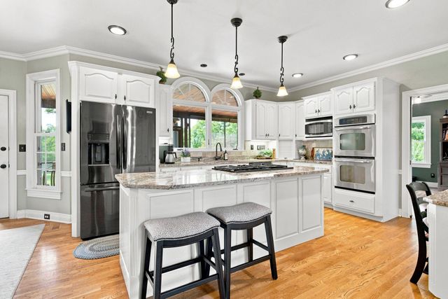 51 Avenue Of Champions, Nicholasville, KY 40356