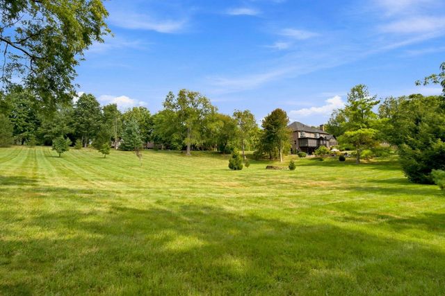 51 Avenue Of Champions, Nicholasville, KY 40356