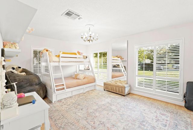 758 W 42nd Street, Houston, TX 77018