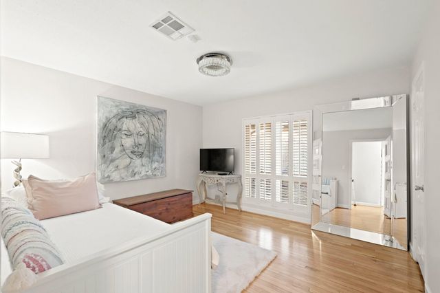 758 W 42nd Street, Houston, TX 77018