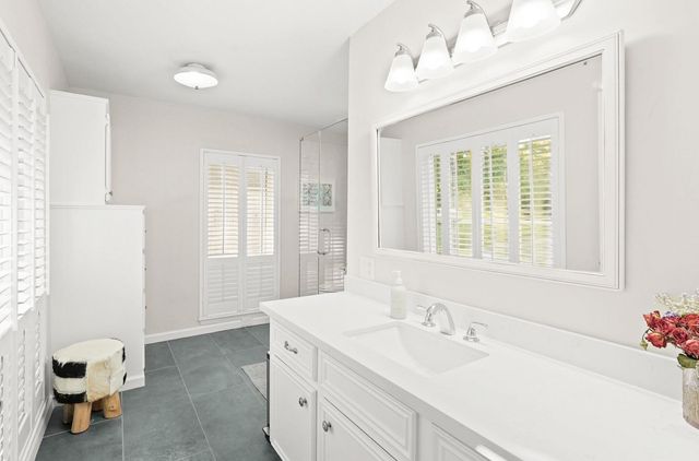 758 W 42nd Street, Houston, TX 77018