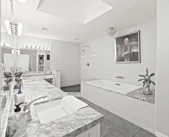 758 W 42nd Street, Houston, TX 77018