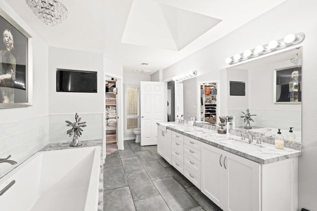 758 W 42nd Street, Houston, TX 77018