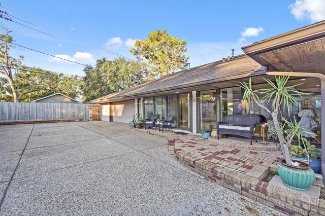 758 W 42nd Street, Houston, TX 77018