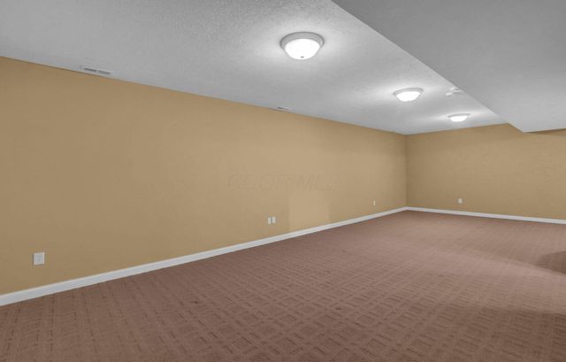 6052 Kentigern Court N, Dublin, OH 43017