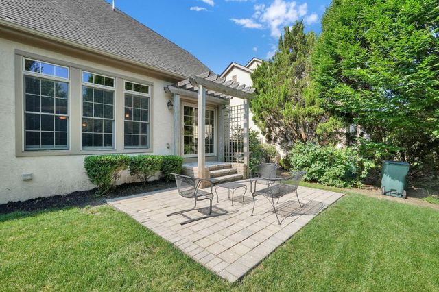 6052 Kentigern Court N, Dublin, OH 43017