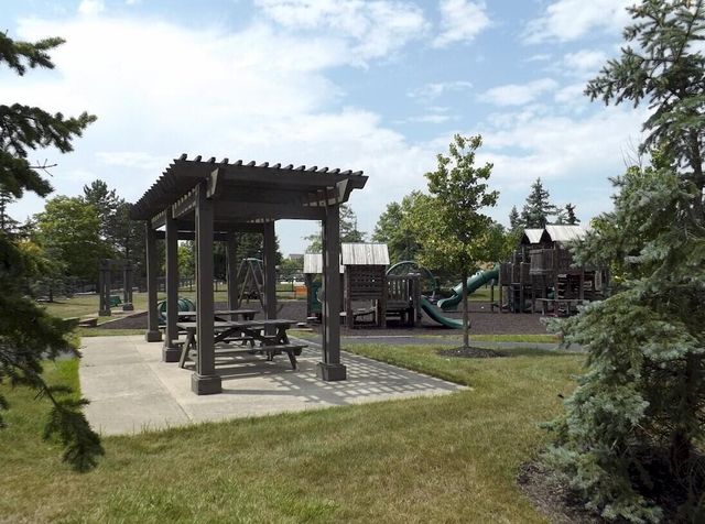 6052 Kentigern Court N, Dublin, OH 43017