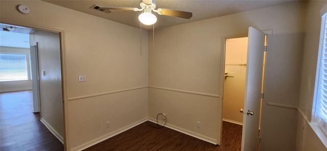 2204 Turf Club Drive, Arlington, TX 76017