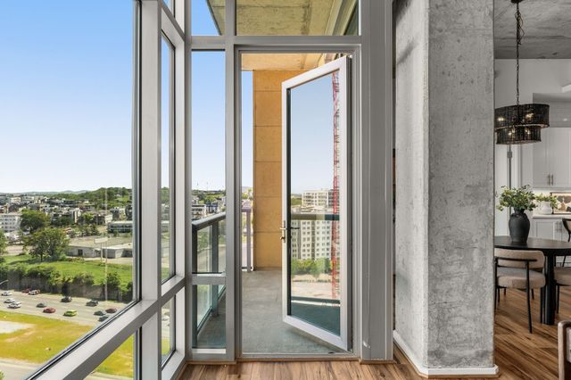 700 12th Ave S Unit 1110, Nashville, TN 37203