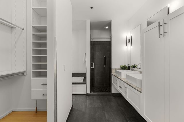 700 12th Ave S Unit 1110, Nashville, TN 37203